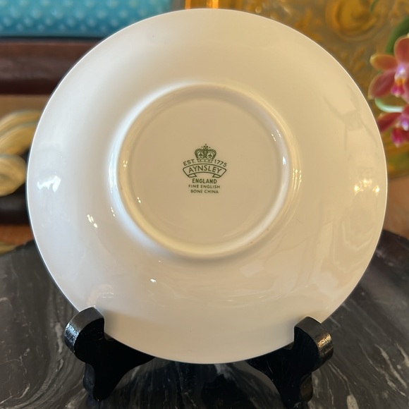 Vintage Aynsley Girl Guides Teacup and Saucer Bone China Made in England HTF - Picture 9 of 11